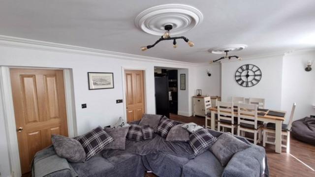 6 Church Street, Whitehaven - Perfect Deployment Location For Coast To Coast Cyclists & Hikers Bagian luar foto