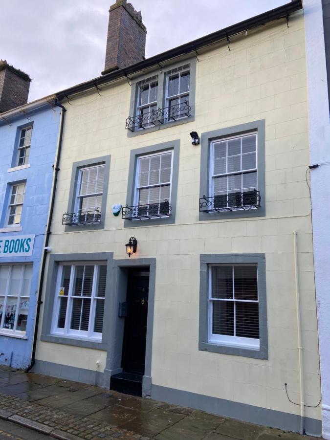 6 Church Street, Whitehaven - Perfect Deployment Location For Coast To Coast Cyclists & Hikers Bagian luar foto